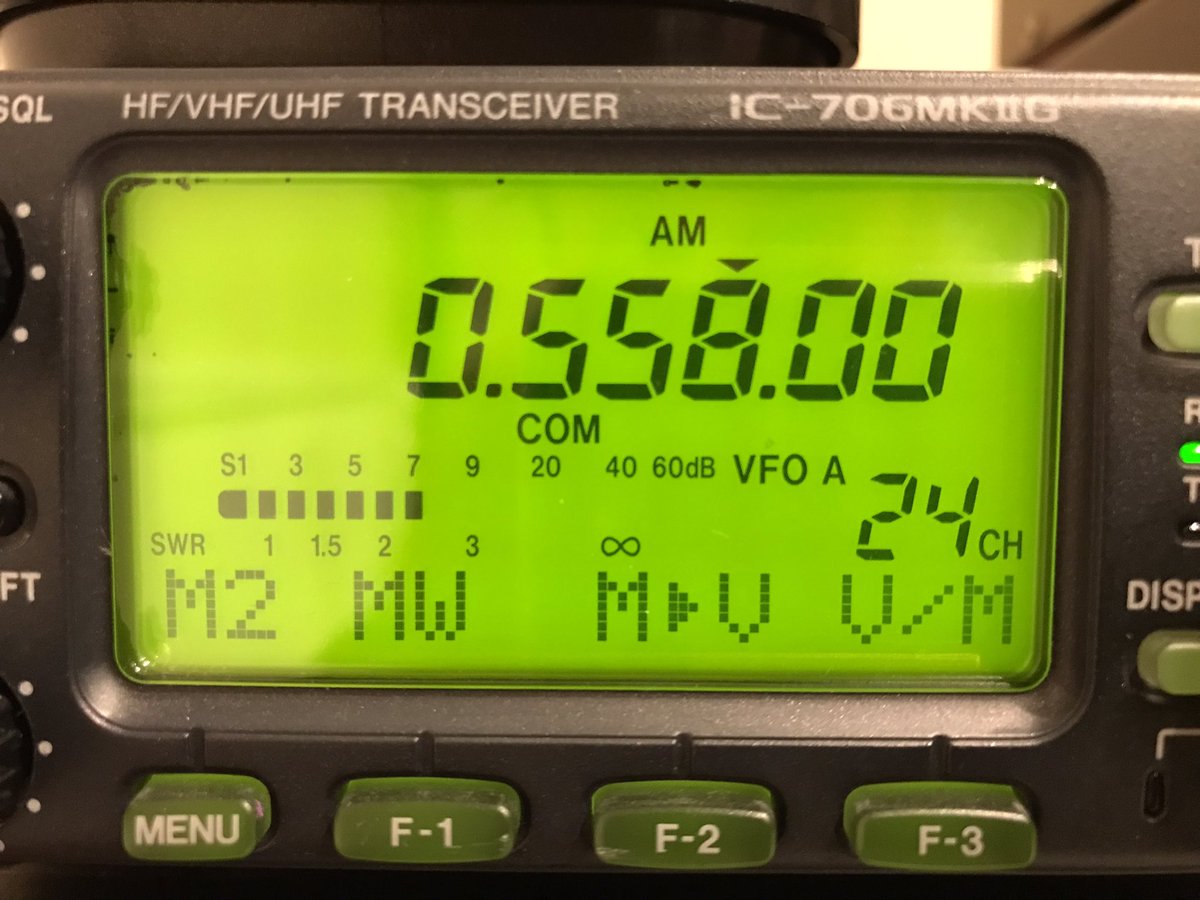 Ys112Ngt's tweet image. IC706の液晶の当たりが微妙にずれていたので、再度開腹して調整。
エタノールに浸けすぎたせいか液晶が端から侵食されていますが、表示部分は何とか持ち堪えています😅
最近夜はラジオ関西をよく聴いています。
#IC706
#ラジオ関西