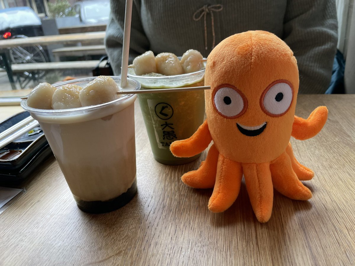 just chillin and getting some drinks with an argonaut