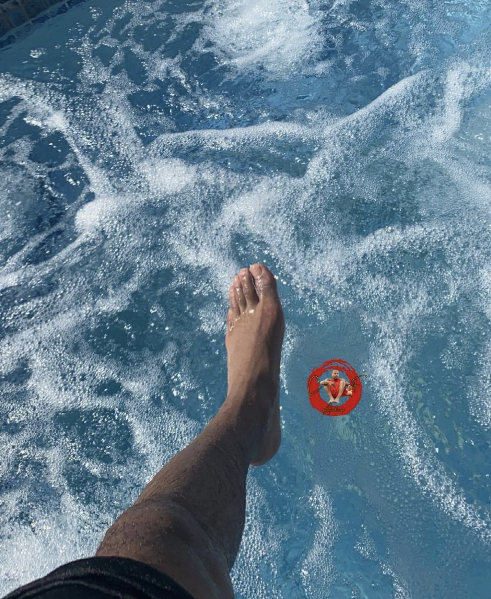 CelebFeetArc's tweet photo. Algee Smith #cfaalgeesmith https://t.co/TXxFBio5ap