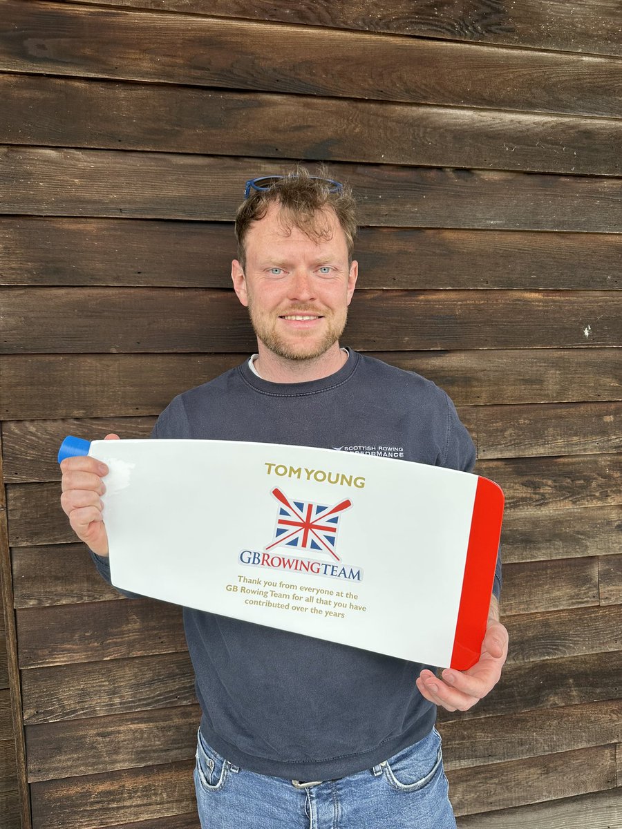 Following today’s #GBRowingTeam trials Tom Young was recognised by @BritishRowing for his contribution to the performance pathway during his employment as Scotland’s #WorldClassStart coach 

Well deserved, Tom 👏