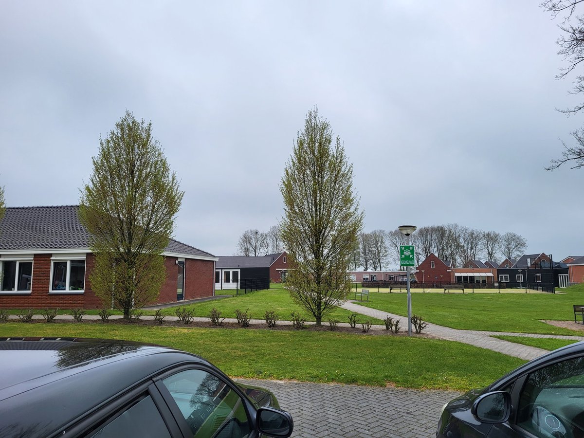 Graag bidden voor de motorcross; vreugdevolle kerkdienst bij <a href="/Zideris/">Zideris</a> vlakbij <a href="/Grebbeberg/">Gerrit Dannenberg</a>