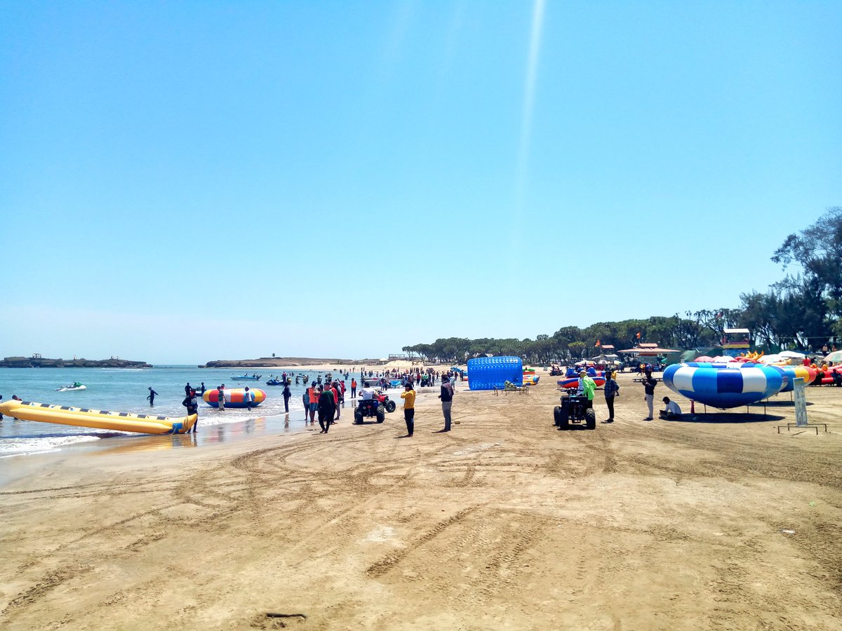 DrKumar_R's tweet photo. @DiuTourismUT trip..Marvelous architecture has been made by the #Portuguese, especially #DiuFort, #DiuMuseum &amp; #StPaul_Church

Also seen the rtd. #INSKhukri warship, docked at the coast for adventure tourism and one of the best #Nagoa_Beach.

@incredibleindi @tourismgoi @g20org https://t.co/Oao4TmF1ZY