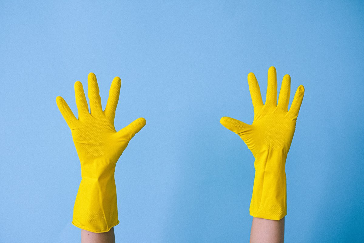 Befragungen und Studien zeigen: Mütter sind eher finanziell abhängig, ziehen bei der Rente den Kürzeren, tragen den Grossteil des Mental Loads und sind anscheinend unzufriedener als Frauen ohne Kinder...

kinderfrei-leben.ch/blog/ich-will-…

#mutterschaft #kinderfrei #kinderfreileben