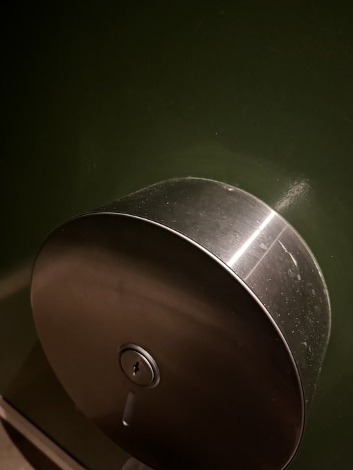 My special skill is balancing my phone on this while I pee https://t.co/BIsColU5mF<a href="/tag/erastour"class="tags"><span>#erastour</span></a>