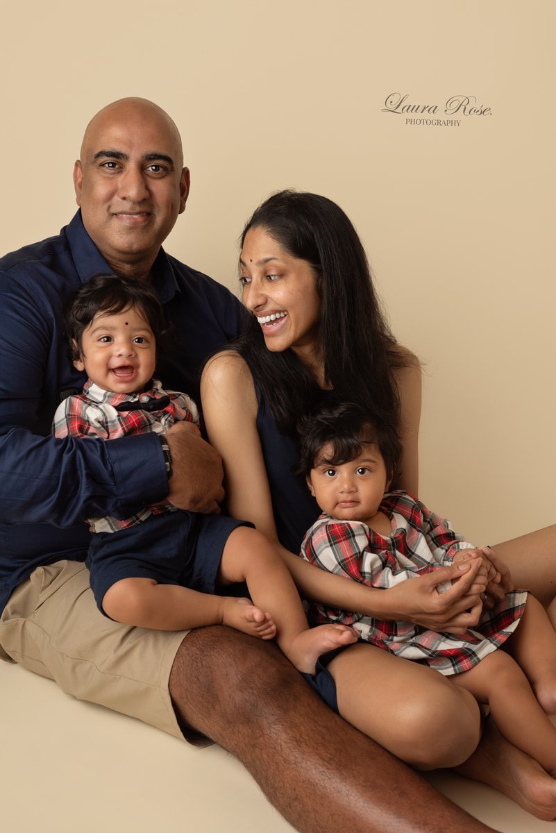 laurarosefotos's tweet photo. A Beautiful, Happy Family Living Their Beautifully Happy Life 💕

#milestone #milestonesession #milestonephotography #1stbirthday #1stbday #birthday #babyphotography #babyphotographer #sandtonbabyphotographer #sandtonbabyphotography #sandtonphotographer #ExistInPhotos https://t.co/fe8tTXRIwI