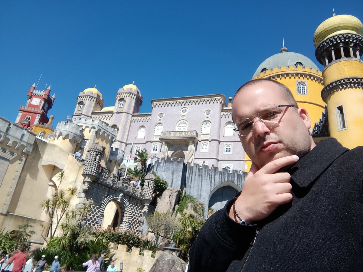 andrefeldman's tweet photo. " The Pena Palace" 🏯🏰💂 this beautiful morning 🌅 the 16th of ↘️ #April2023 #ᴀᴘʀɪʟ2023 #april2023baby #april2023❤️ #april #aprilchallenge #aprildays #aprilfavorites #aprilflowers
#aprilfools #aprilgoals #aprillove #aprilmood #aprilphotochallenge
#aprilshowers #aprilvibes https://t.co/2SunXCkvFB