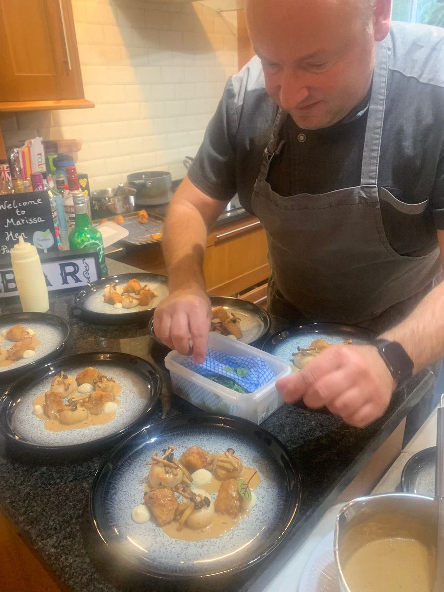 FoodChamps2020's tweet photo. Ready to take your hen do or stag do to the next level? Our private chef service is the perfect way to do just that! With our talented chefs and delicious meals, you can sit back, relax, and enjoy the "show" right in the comfort of your own home or rented venue. https://t.co/eqYkWEIQuh
