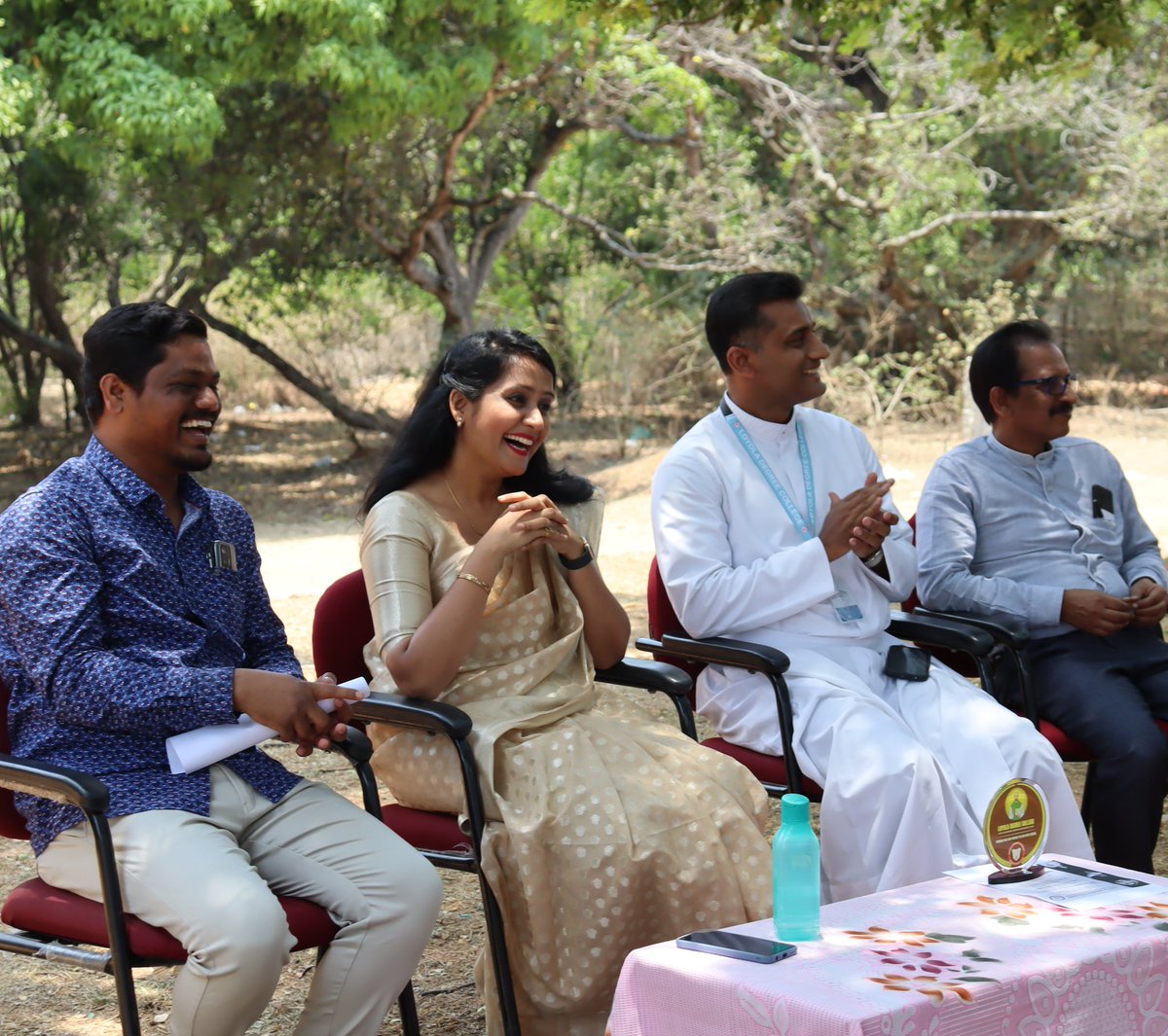 Bhavyanmurthy's tweet image. Had a great time yesterday in Loyola Degree College engaging with these young curious minds about Dr Babasaheb Ambedkar, his life, his message and his ideology along with the importance of Constitution of India ... 1/4