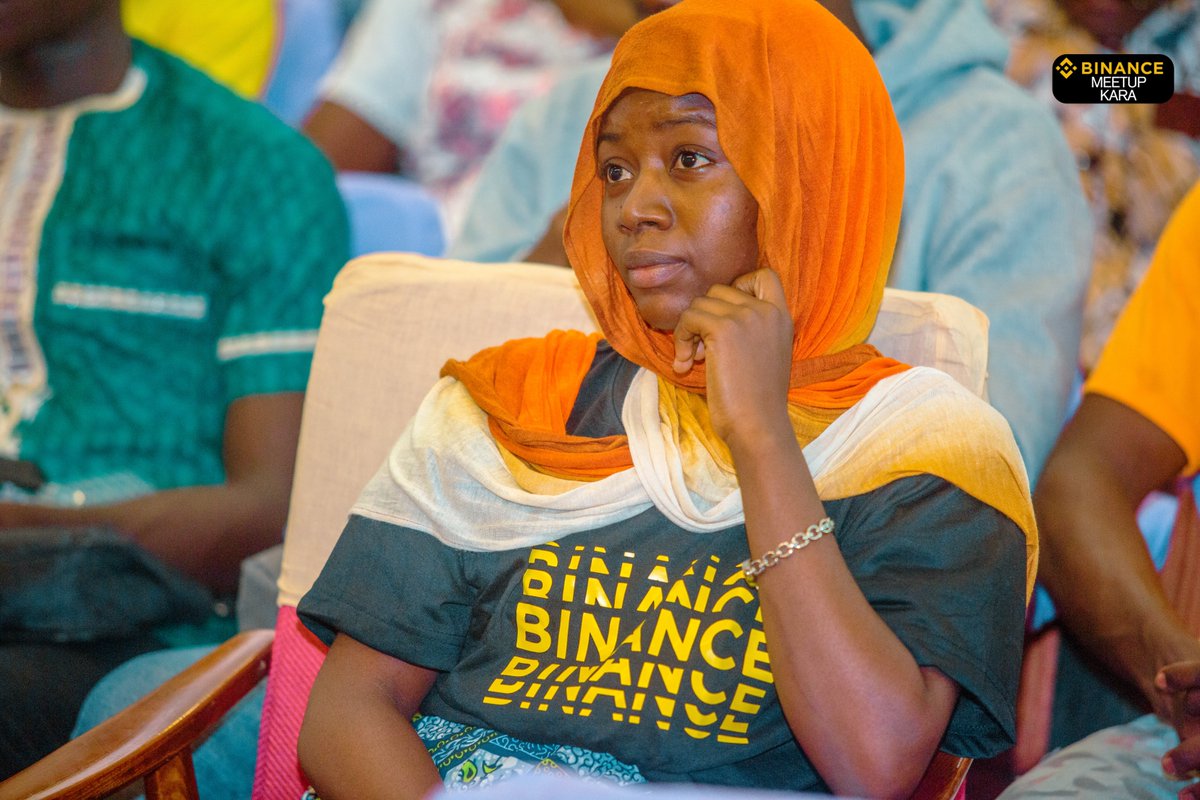 binanceafrique's tweet photo. Et voilà ! Kara 🇹🇬, quelle sacrée ambiance pour cette 5eme étape du #BinanceAfriqueMeetupTour avec plus de 200 personnes présentes !🔥

🔸 Une équipe de Binance Angels dévouée : ✅
🔸 Pleins d’échanges sur le Web 3: ✅
🔸 Superbe ambiance : ✅

Vous avez été tr��s chauds, Merci ! https://t.co/BwVZYDsqLy