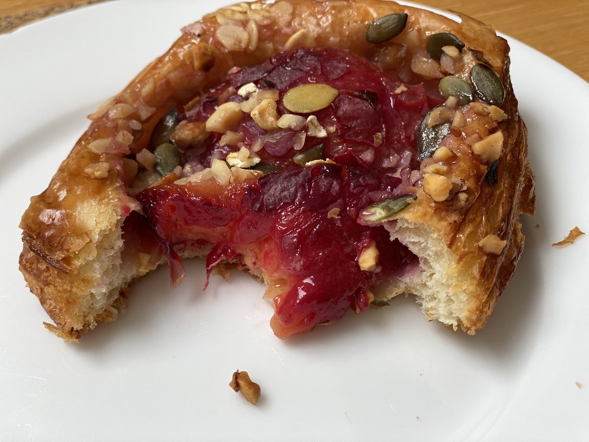 Rachel_S10's tweet photo. @ForgeBakehouse please consider opening  a shop in Fulwood ! We visit you at Abbeydale and Beauchief but would love you nearer! Fab bread and THE BEST PASTRIES ever!!! https://t.co/ZuO63NMUNr