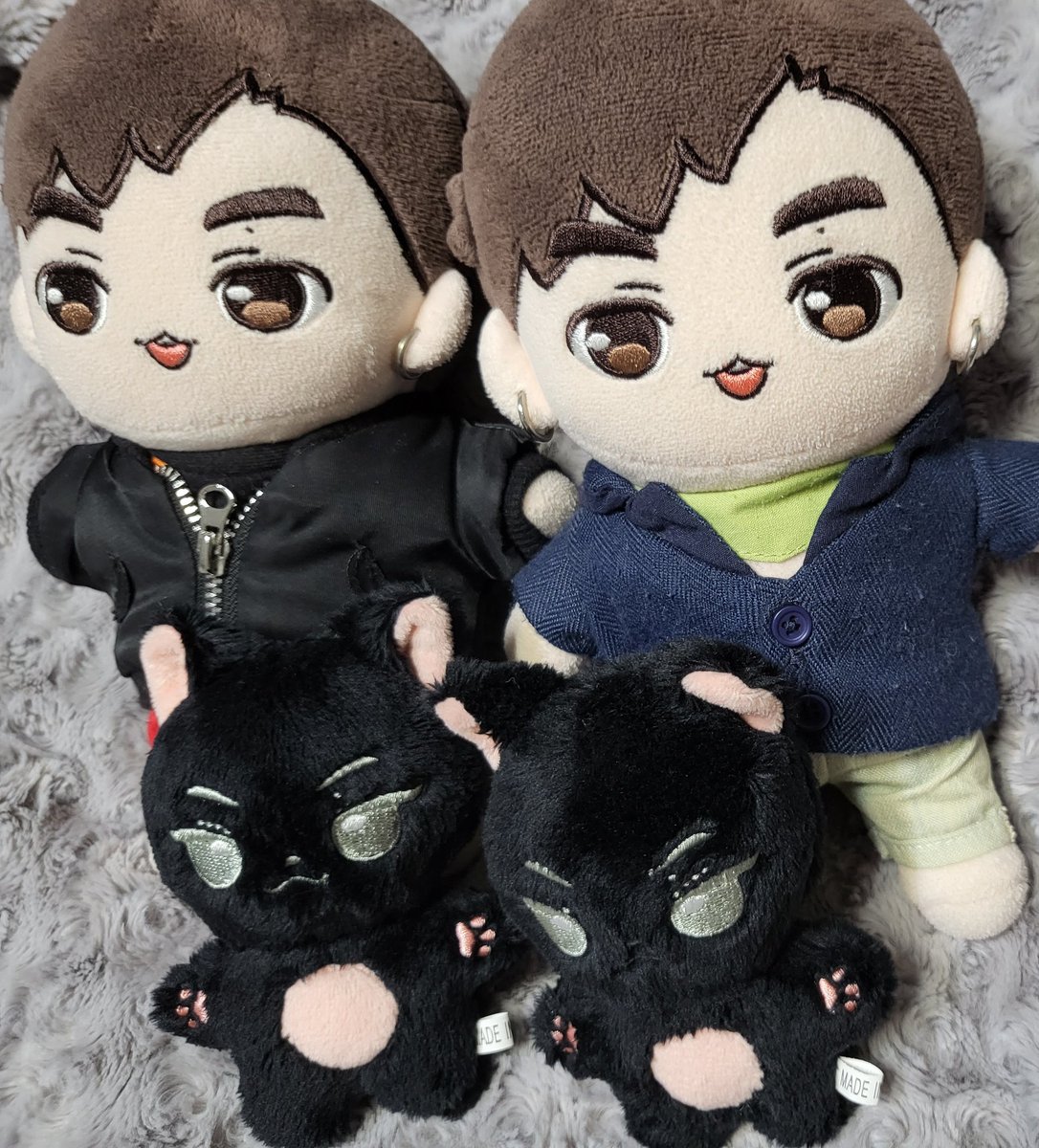 <a href="/_jjinyang/">찌냥이</a> 
찌냥이 잘 받았습니다 바쁘다는 핑계로 이제야 인증😂 찌냥이랑 꼬마젼 늘 같이헤헷