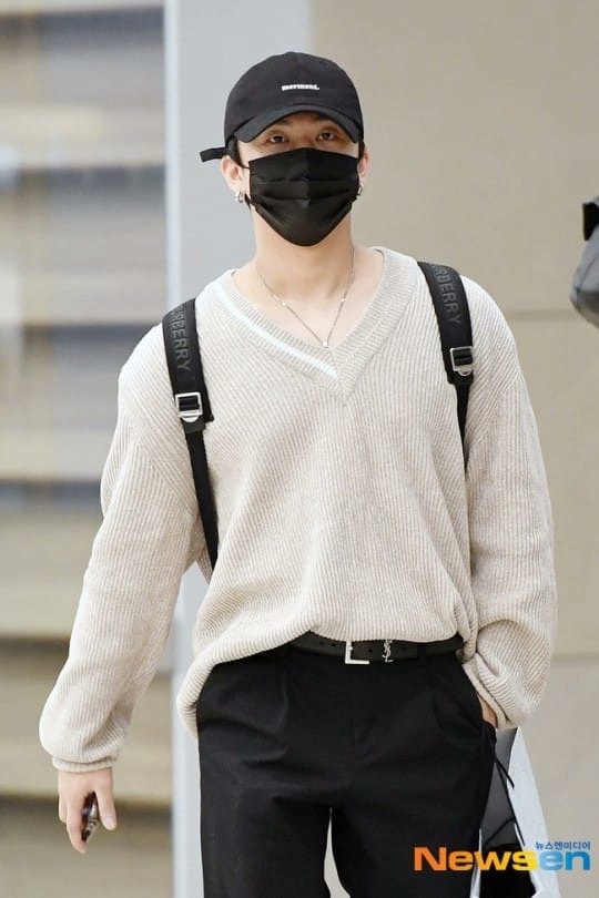 Jibriling's tweet photo. changbin best rapper
1/2
changbin beautiful https://t.co/hx6Hdb2109