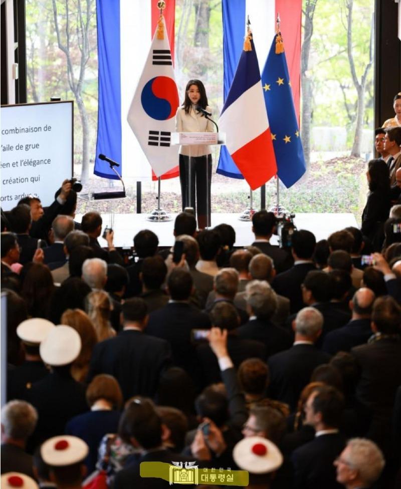 이게 정상같냐? 30%등신들아.