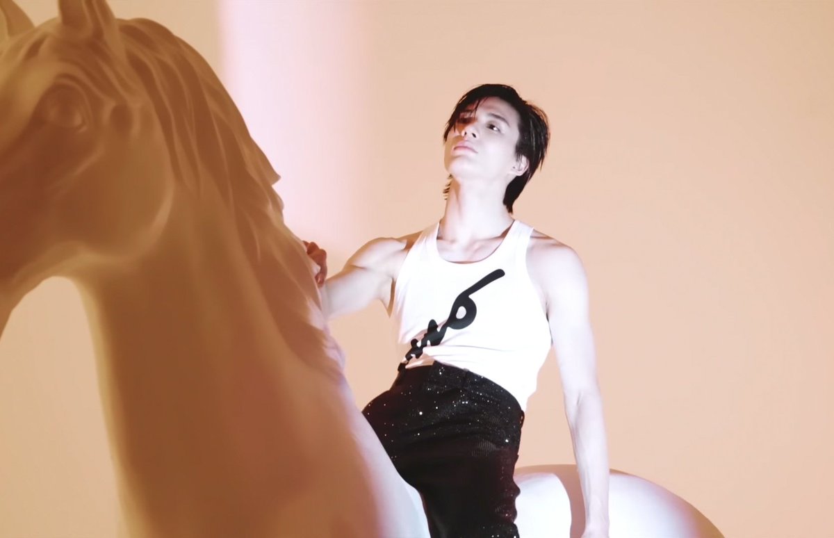 เจโน่หุ่นดีมากหล่ออย่างกับรูปปั้นㅠㅠㅠ