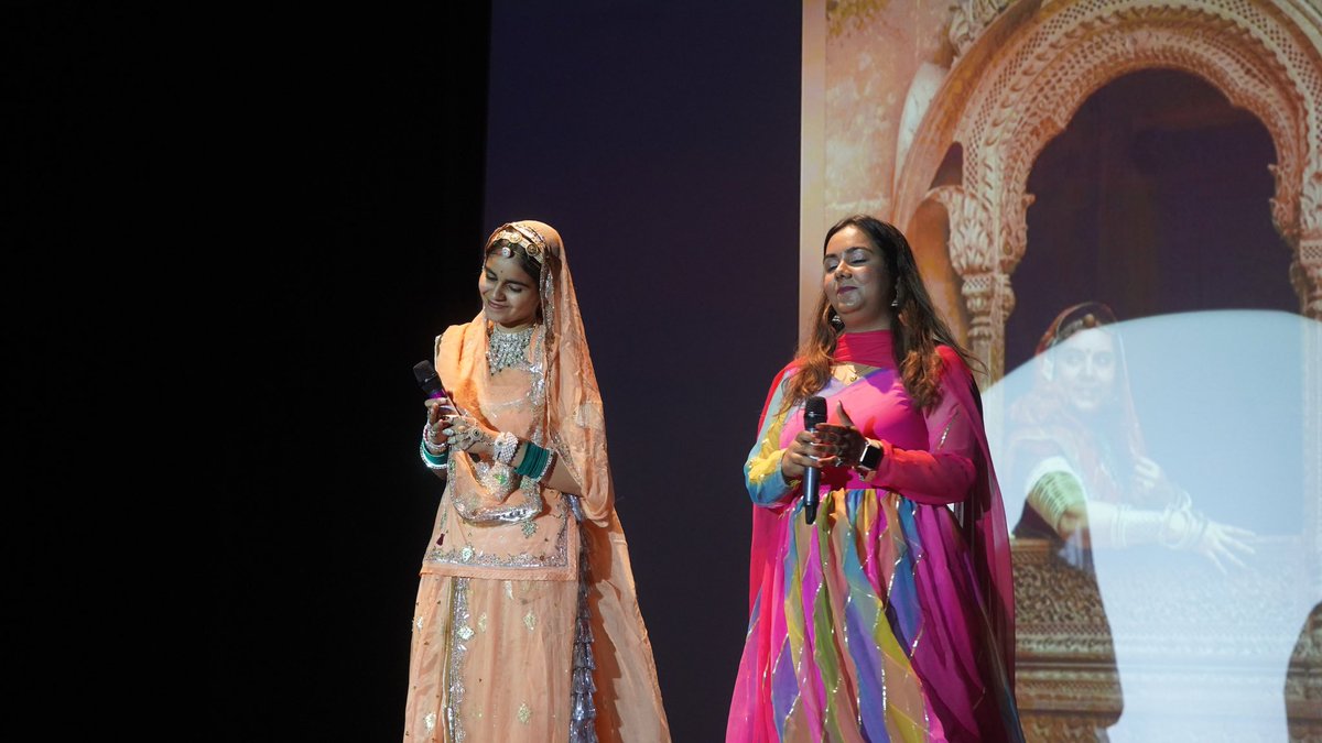 IndiaY20's tweet photo. Students of Mody University performed during #Y20Talk on theme “Padharo Mhare Des” a cultural dance and music show representing Rajasthani folk history. 

@ModyUniv 
@INDGeniusOrg 
#Y20India https://t.co/4wTihMP8pl