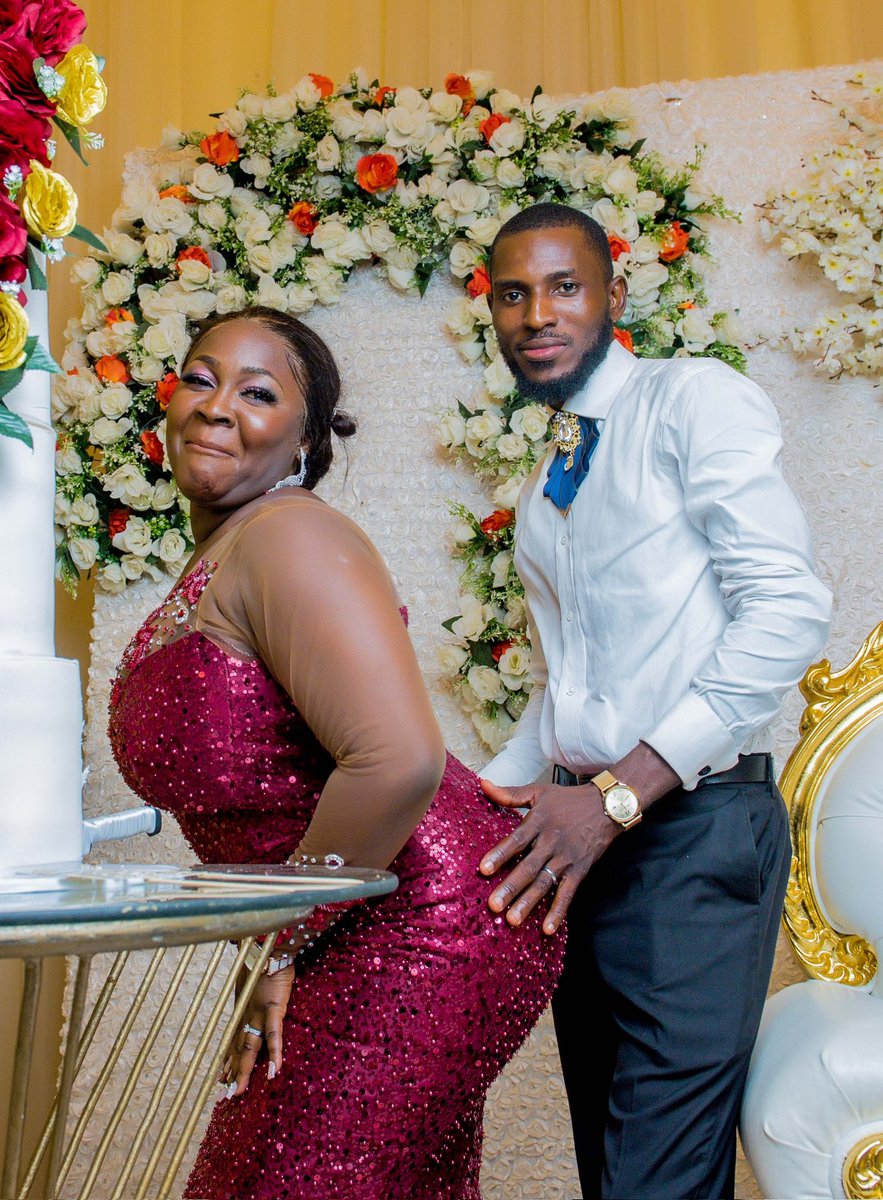 Today makes it 1 year we both said "Yes I do". We have had reasons to smile, laugh, merry, think, reflect, decide and most of all, love endlessly ❤. Thank you for being the reason I use Ferry everyday just so i can get home early to see your lovely face. Cheers to Forever 🥂