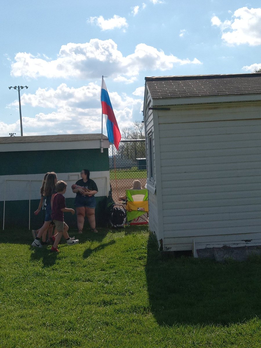 DavidRa10836058's tweet photo. Flying a Russian flag over the dugout during high school baseball game? I miss the cold War when we all agreed bad people were bad. https://t.co/bZVieq3Tge