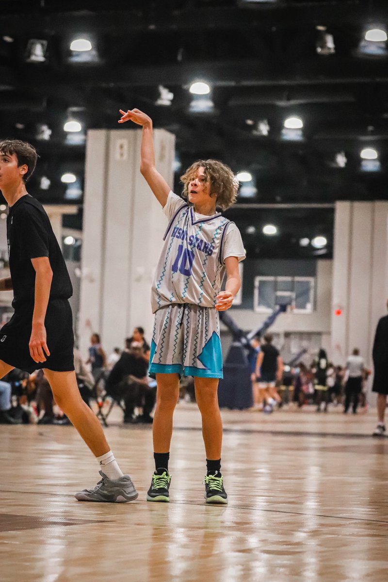 baunderfour's tweet photo. Championship Sunday! @HoopSeenNEXT https://t.co/sFQo4uMgxp