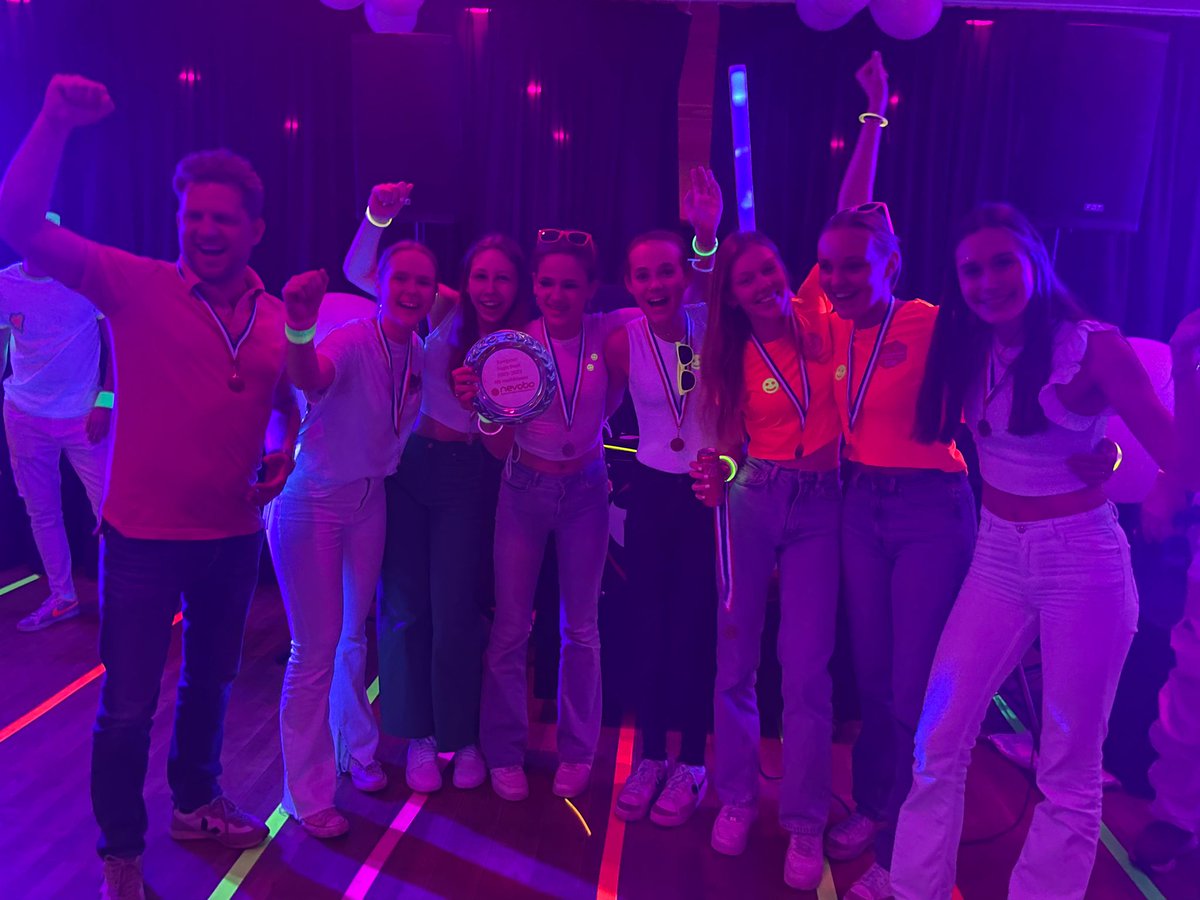 VollinGo MB1 kampioen geworden, precies op tijd voor het eindfeest!