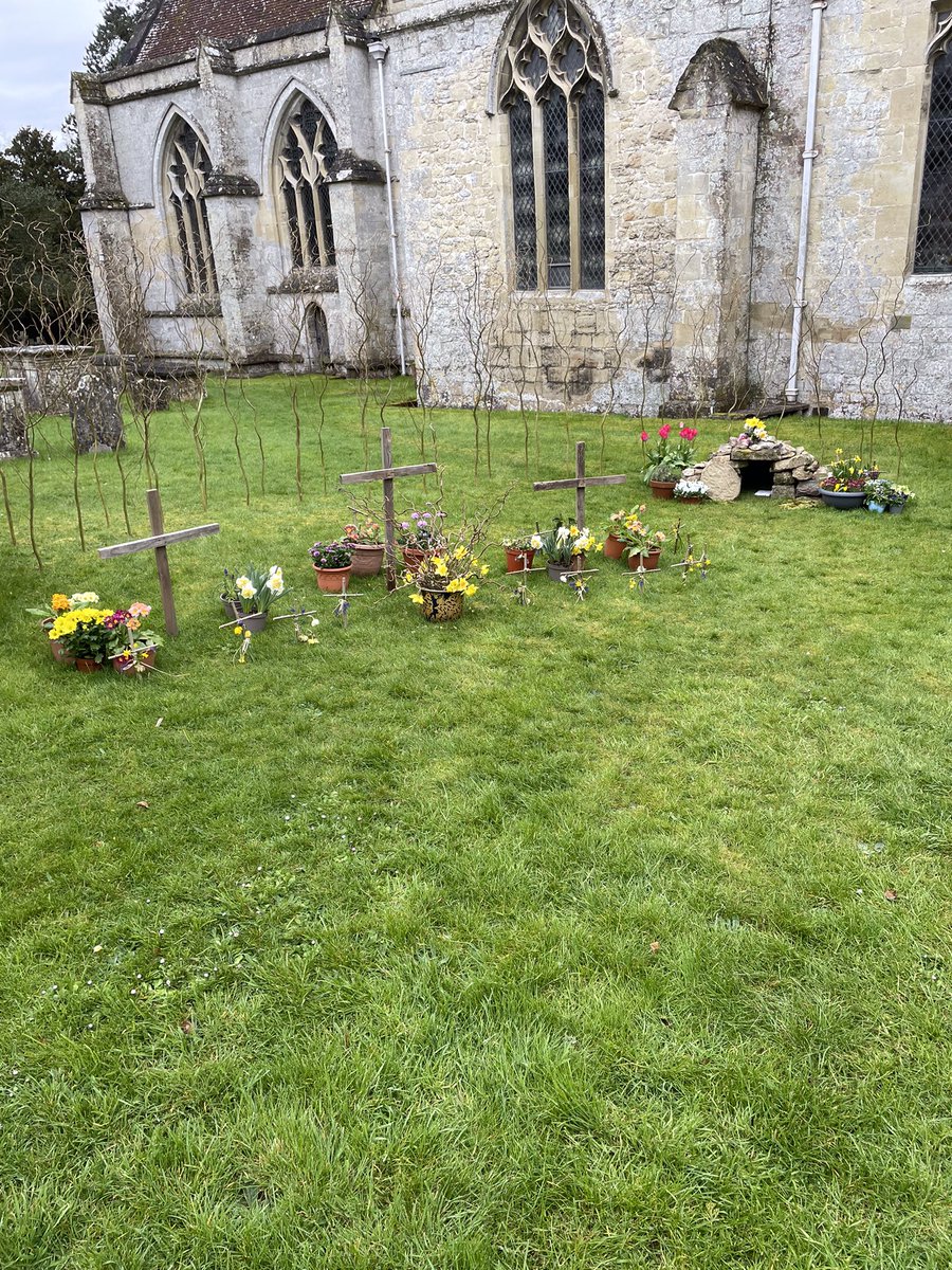 alanpjeans's tweet photo. To S John the Baptist, Tisbury for Low Sunday Eucharist and licensing of a Lay Minister (Reader) for the Nadder Valley Benefice. Churchyard Easter gardens are a good thing this year. Cheesy biscuits and sugar-free cake added to the selection of refreshments afterwards!  #Easter2 https://t.co/4Oae7uz5ss