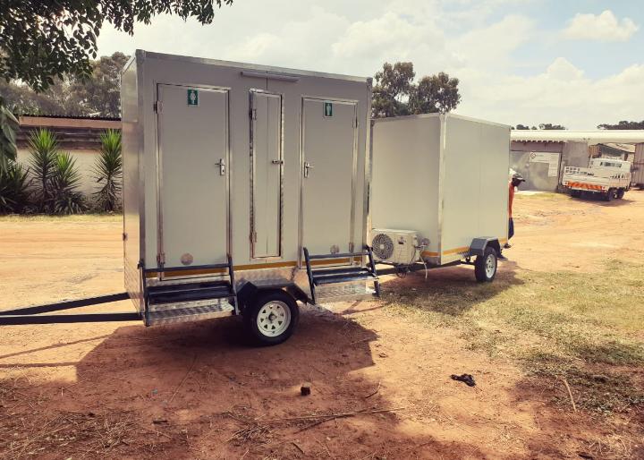 SanbleC's tweet photo. @redmarketsunday Mobile Utility Trailers for SALE and for RENTAL.
✓ Mobile Kitchens 
✓ Mobile Toilets 
✓ Mobile Refrigerators 
✓ Mobile office. 
We also do custom designs as per customer request
CALL|| APP +263 778 932 490
#redmarketsunday @iMisred https://t.co/EGdPDIpBtq