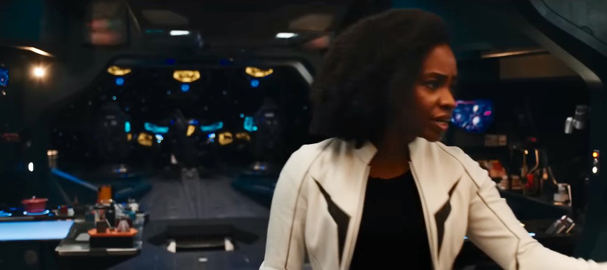 CaptMarvelNews's tweet image. Carol, with a big spaceship like this. All designed and decorated by yourself with a huge command center, plant aquariums with wide view to space, kitchen, office and a bedroom like that.. I TOTALLY understand you’d rather be on your own as a solo hero instead of sharing a tower…