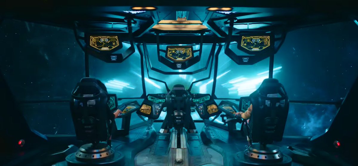 CaptMarvelNews's tweet image. Carol, with a big spaceship like this. All designed and decorated by yourself with a huge command center, plant aquariums with wide view to space, kitchen, office and a bedroom like that.. I TOTALLY understand you’d rather be on your own as a solo hero instead of sharing a tower…