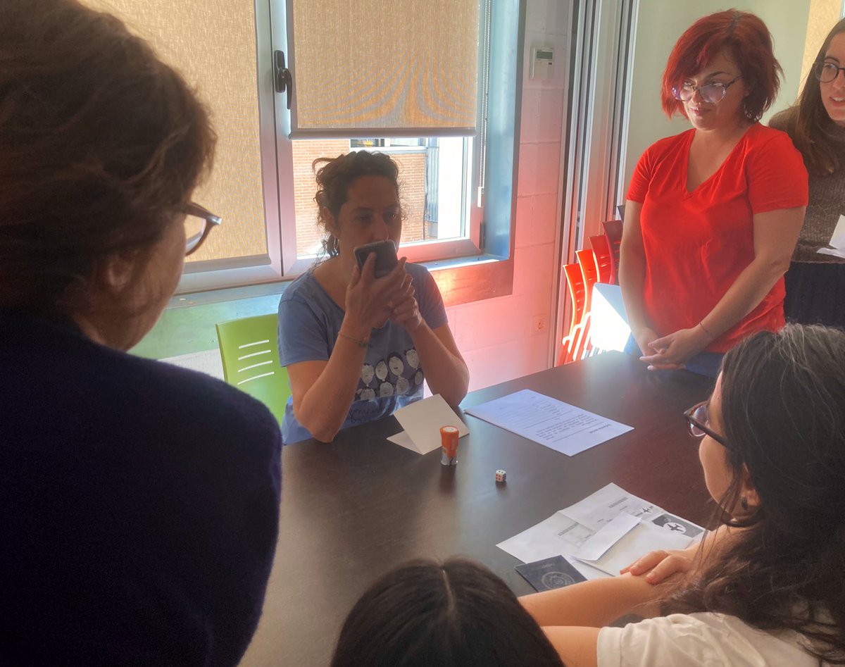 GdT_Inequidades's tweet photo. A través de una serie de mini-juegos se tendrá acceso a un perfil de personaje con más o menos dificultades que tendrán que interpretar en una segunda fase de Role Play.

Enfrentarse al personal administrativo de este centro de salud ficticio no será tan fácil como creías… https://t.co/MJMuco7LI9
