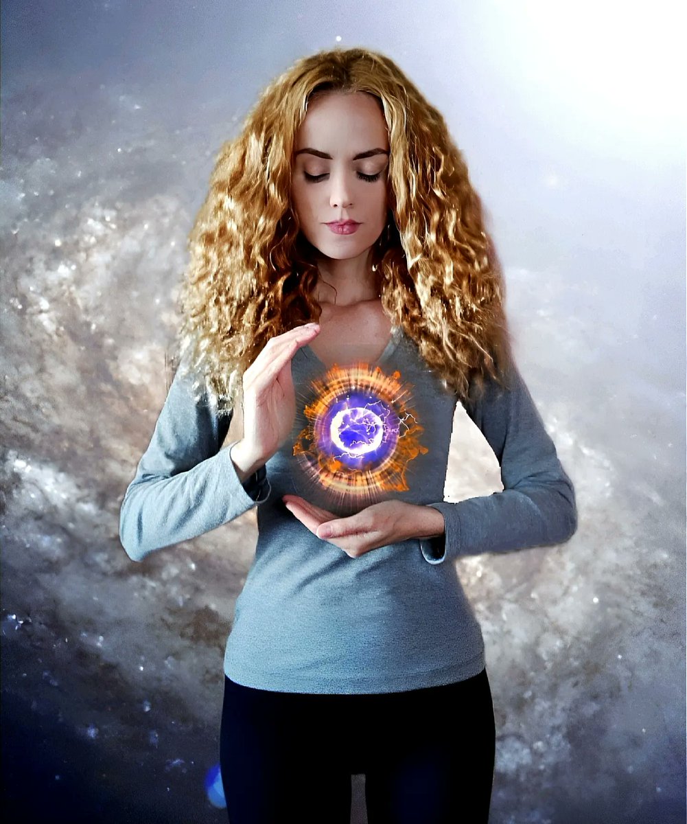 NellyMonk1's tweet photo. New Dreams story 💫✨
"Golden Disc"
"...I am wearing a golden circle on my chest, like some kind of symbol, I'm not sure where it came from or who gave it to me...
You can read the entire story in my IG page ⬇️
https://t.co/Cg03vQkEwY
#newdream #dreams #ourmind #mymind #MyDream https://t.co/63tQGCHTJj