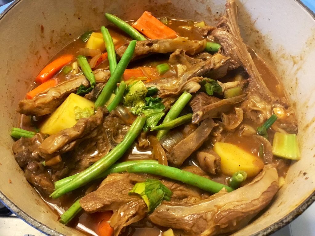 joukesp's tweet photo. #SundayLunch #Navarin #WithATwist #CdR #LePrélat
Can hardly express how pleased I am with the final result!
Should’ve added the turnips a bit earlier but veggies were beautifully crunchy while the meat was perfectly well done! Perfect!
Only 1 CdR Le Prélat left! Must go shopping! https://t.co/uDgIZKbzKs