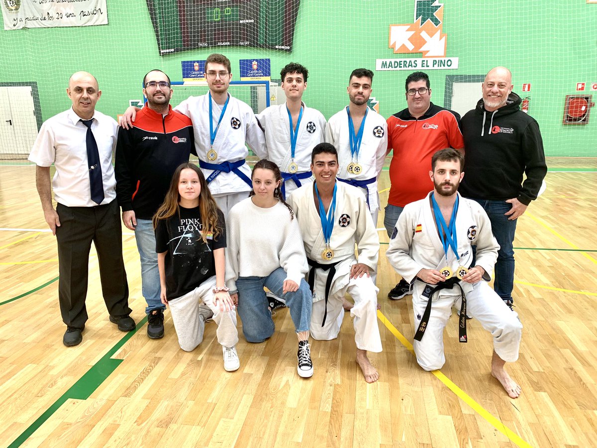 godan_dojo's tweet photo. Campeonato de Canarias Jiu-jitsu 2023 (absoluto).
Felicitamos a nuestros deportistas por el trabajo demostrado y deseamos una pronta recuperación de nuestro compañero Ale.
@imd_lpgc
@GranCanariaDep
@fcanjudo
@AytoTeror
#JiuJitsu #teror #godandojo https://t.co/a2N24GgMgj