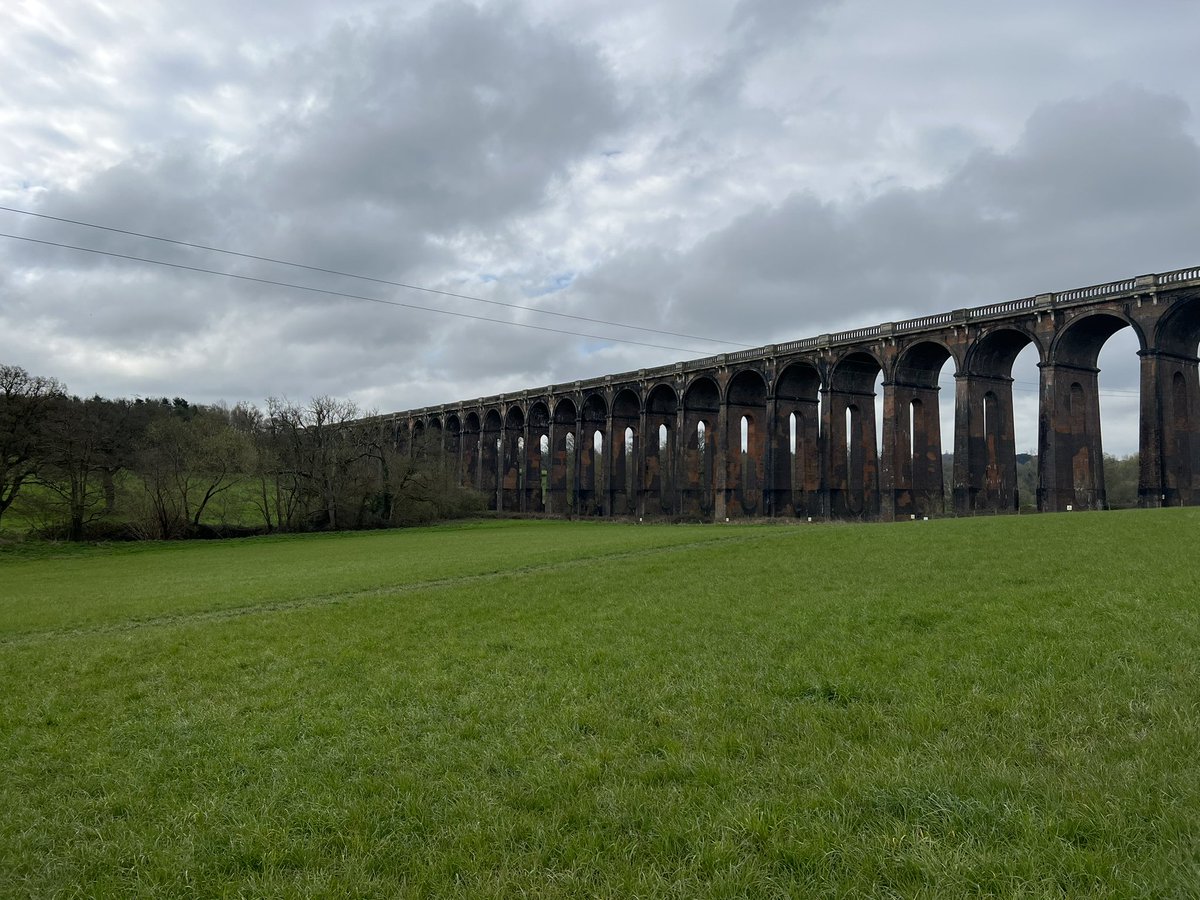 ch323's tweet photo. Trail run yesterday - “wet” and “muddy” are the first adjectives which spring to mind. But beautiful countryside and impressive engineering too. #OuseValley https://t.co/LwE8W3Xt3e