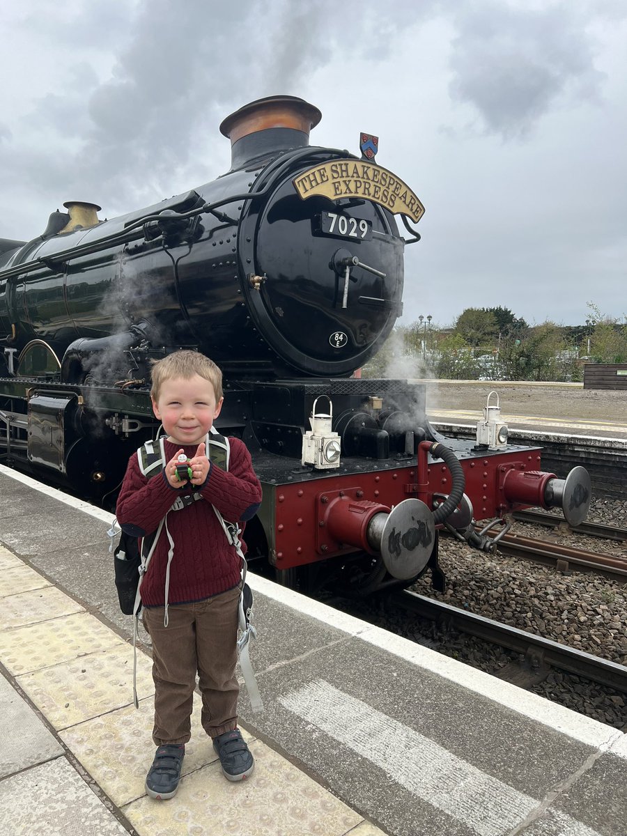 Bob Loves Trains tweet media