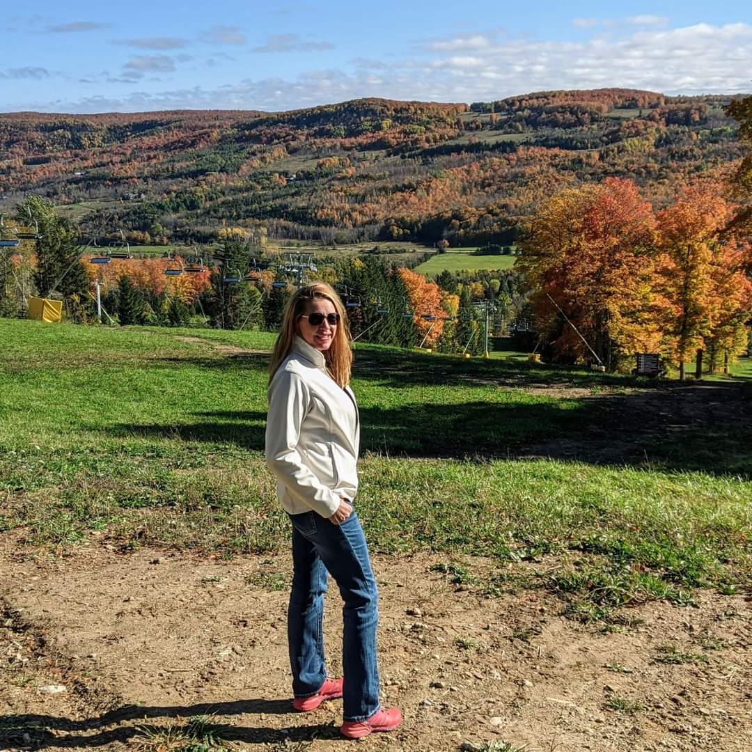 #nationalvolunteerweek Thank you, #BMBTC volunteers! Meet Sarah, a member of our Communication team, retired from a career in technology, and now spends her time exploring the art of creative writing. She is an avid cyclist, book lover, hiker, and globe trotter.