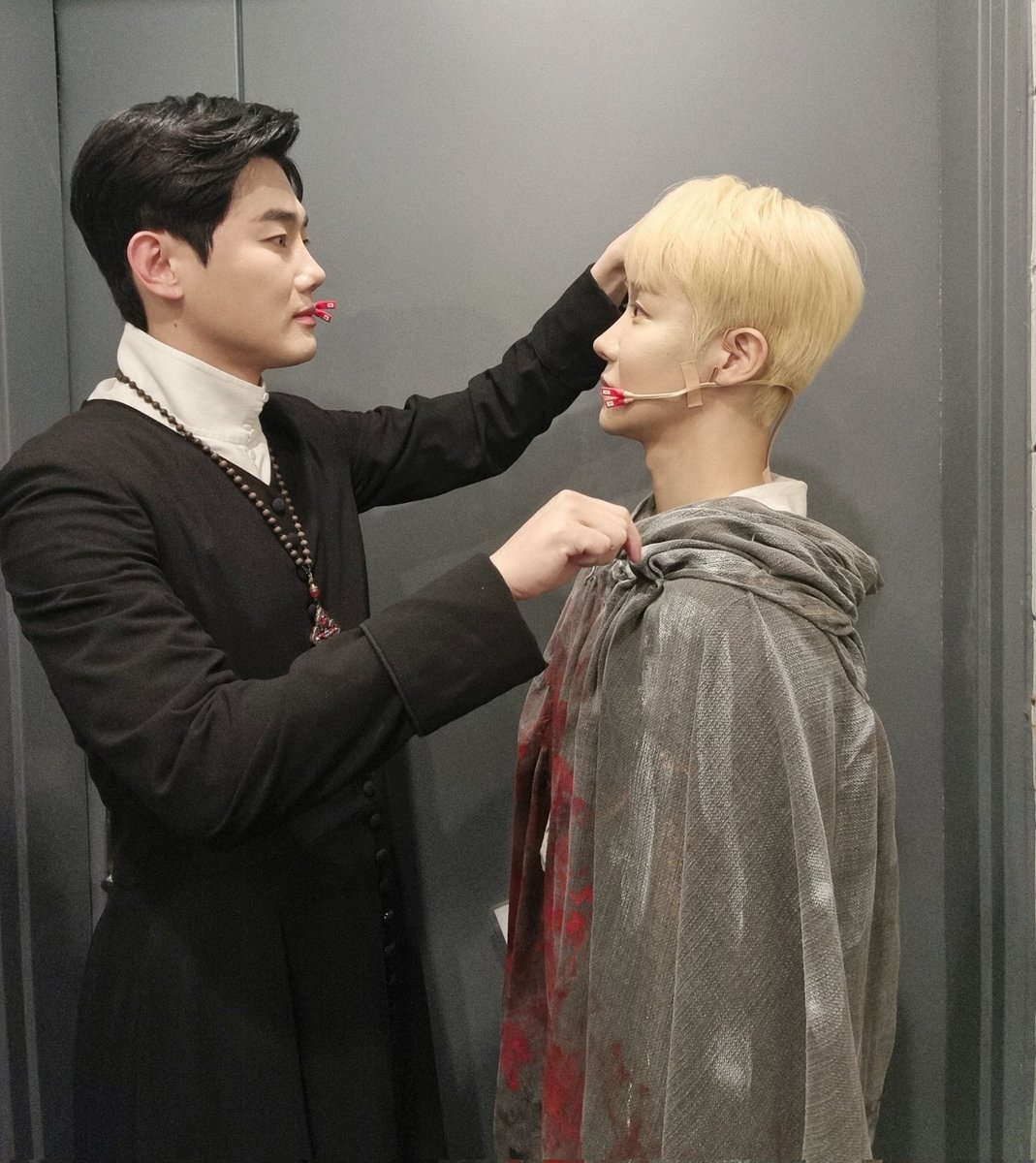 뮤지컬 나르치스와 골드문트 tweet media