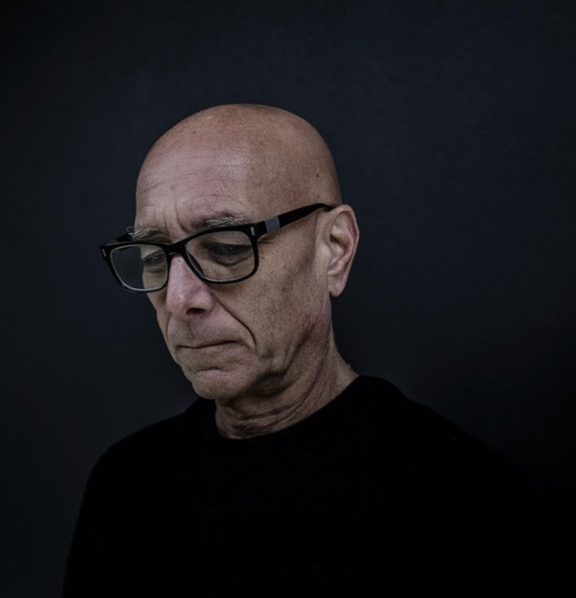 Today Miguel Noya will be presenting 3 specially adapted sound pieces as par of Nick Ryan’s The VoiceLine sound installation in London.

Tune in today from 5:30 to 6 pm UK time.

nickryanmusic.com/blog/the-voice…

instagram.com/p/Cq2ruRUt4TC/