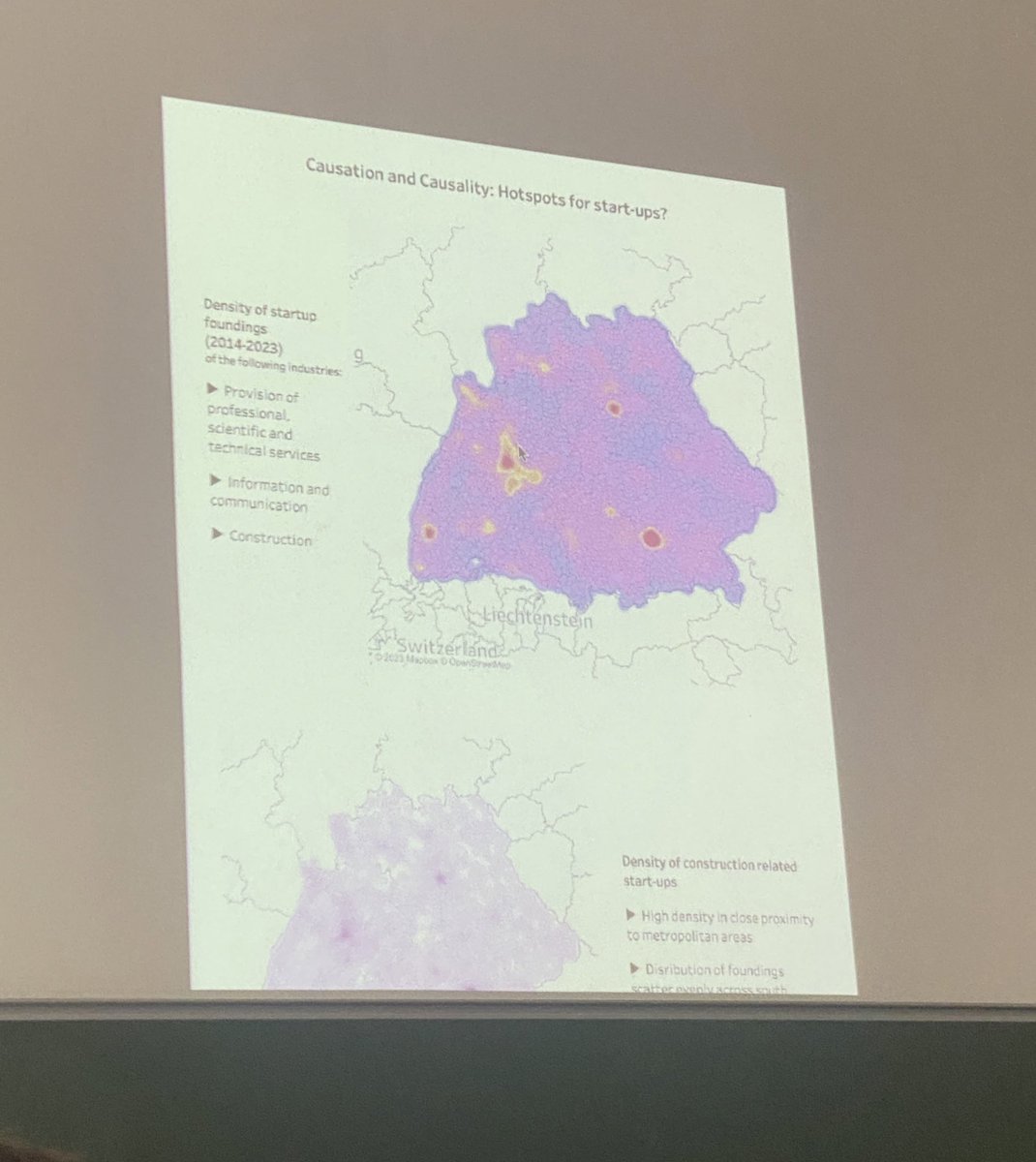 Causing a stir at #DataFestGermany, the team 'Causation and Causality' has visualised the hottest startup spots in Germany. From Stuttgart to Munich, they're mapping out the future of the startup scene! 🔍🚀🌟'