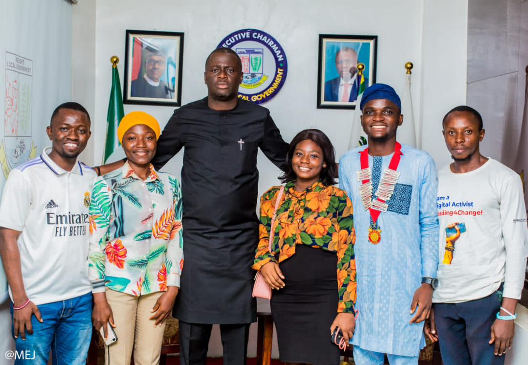 NigeriaMDIO's tweet photo. COURTESY VISIT TO EXECUTIVE CHAIRMAN, KOSOFE LOCAL GOVERNMENT

In furtherance to organising a befitting Nigerota for all participants.
Nigerota Committee under the chairmanship of Rotr. Fathia Adekeye led the committee to a courtesy visit to the office of Hon. Moyosore Ogunlewe https://t.co/mTuOlZ8ifp