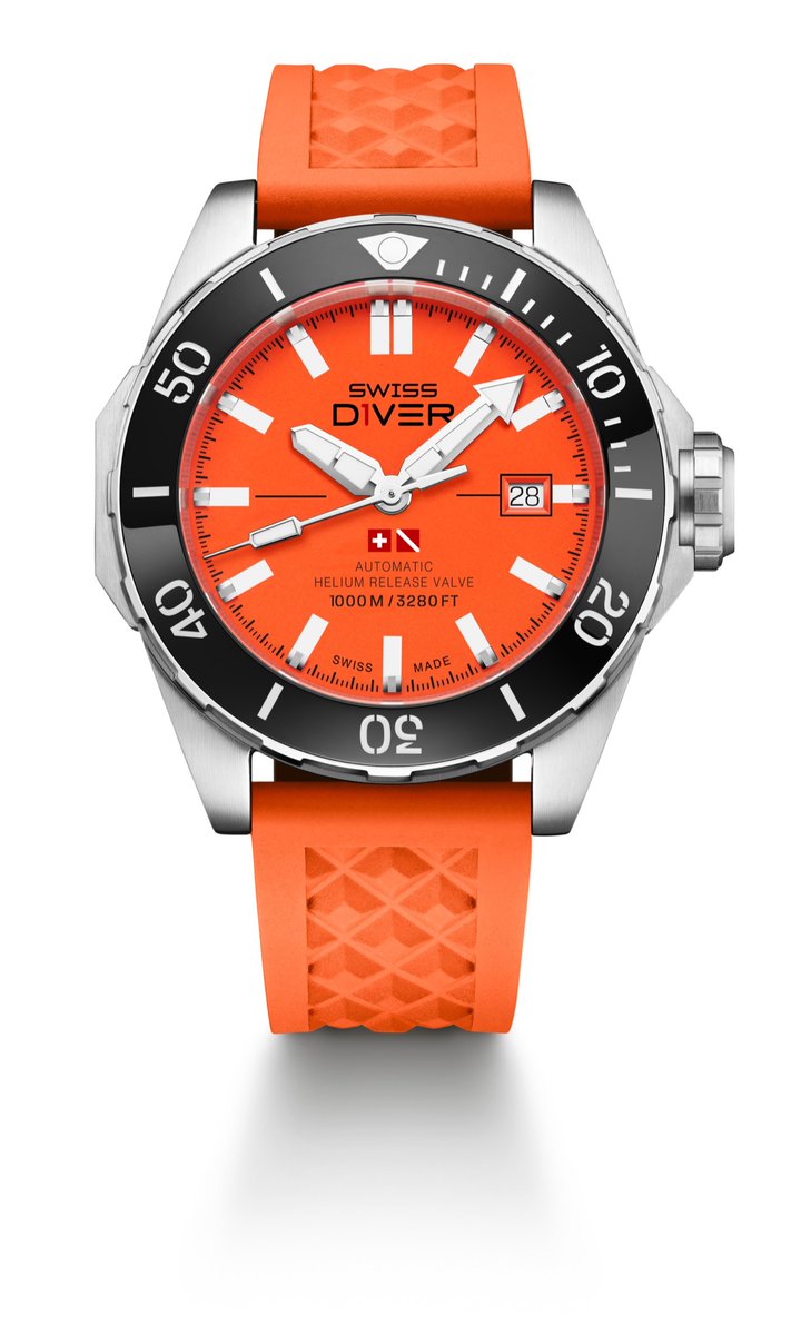 SwissD1VER's tweet photo. Ready, set, go 🔴🟠🟢

‘Vitamin Sea’ cruising in Charlotte USA #SouthParkMall

In proud partnership with #EuroPrestigeImports @CyrusKlaesi #Swiss #Diver #Scuba #Watch #SD1 🇨🇭🤿 https://t.co/p7fPNM65j8