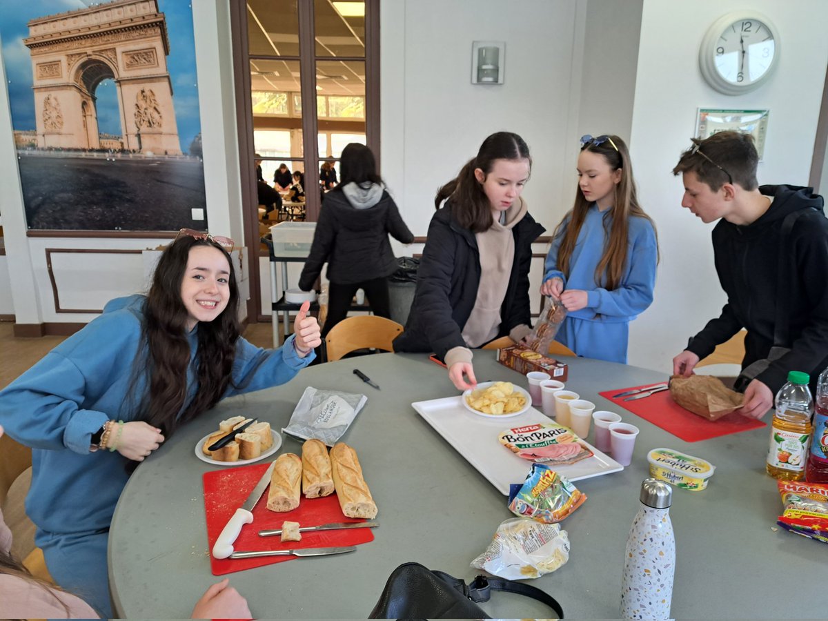 BHCS MFL Faculty tweet media