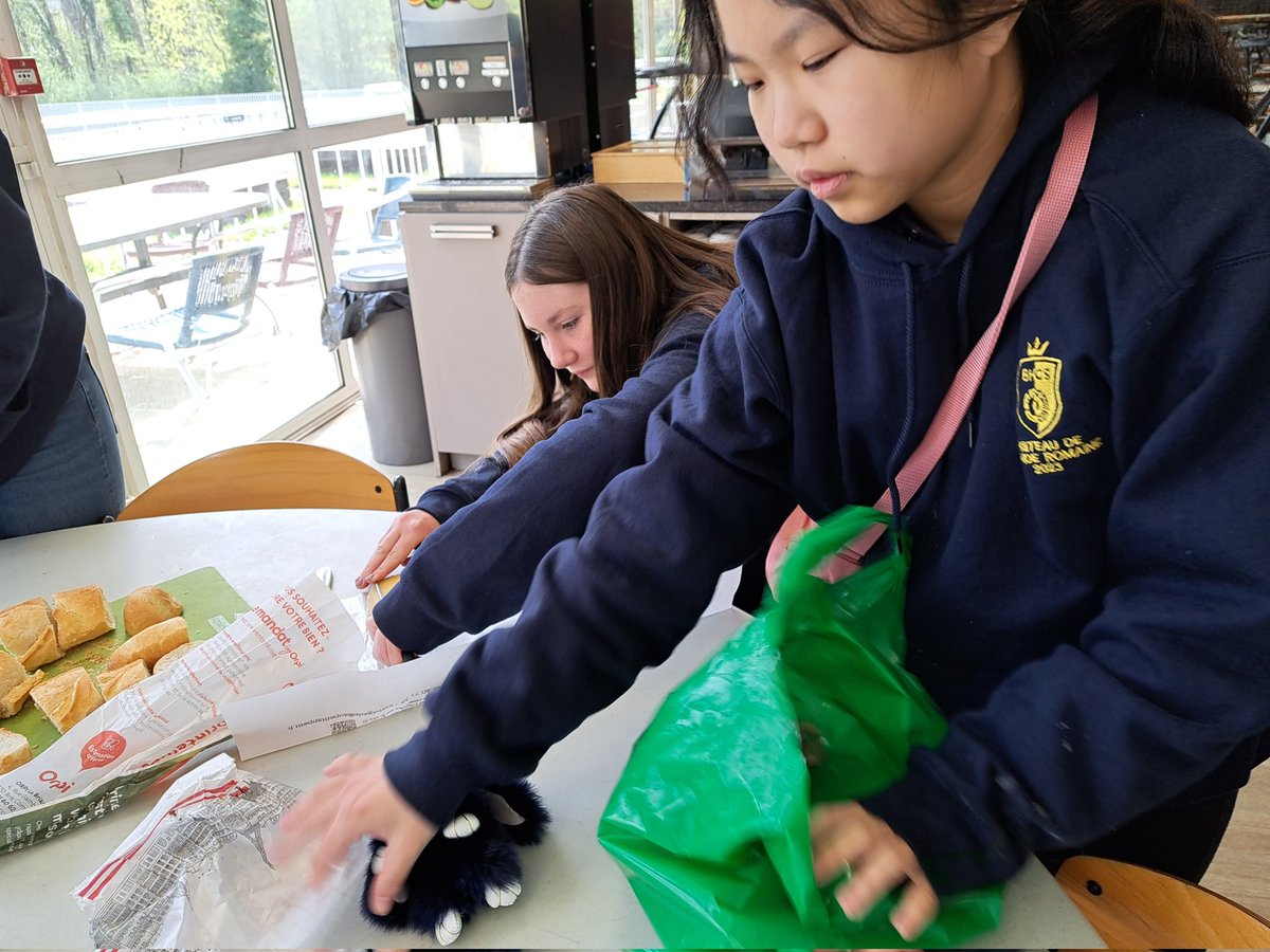 BHCS MFL Faculty tweet media