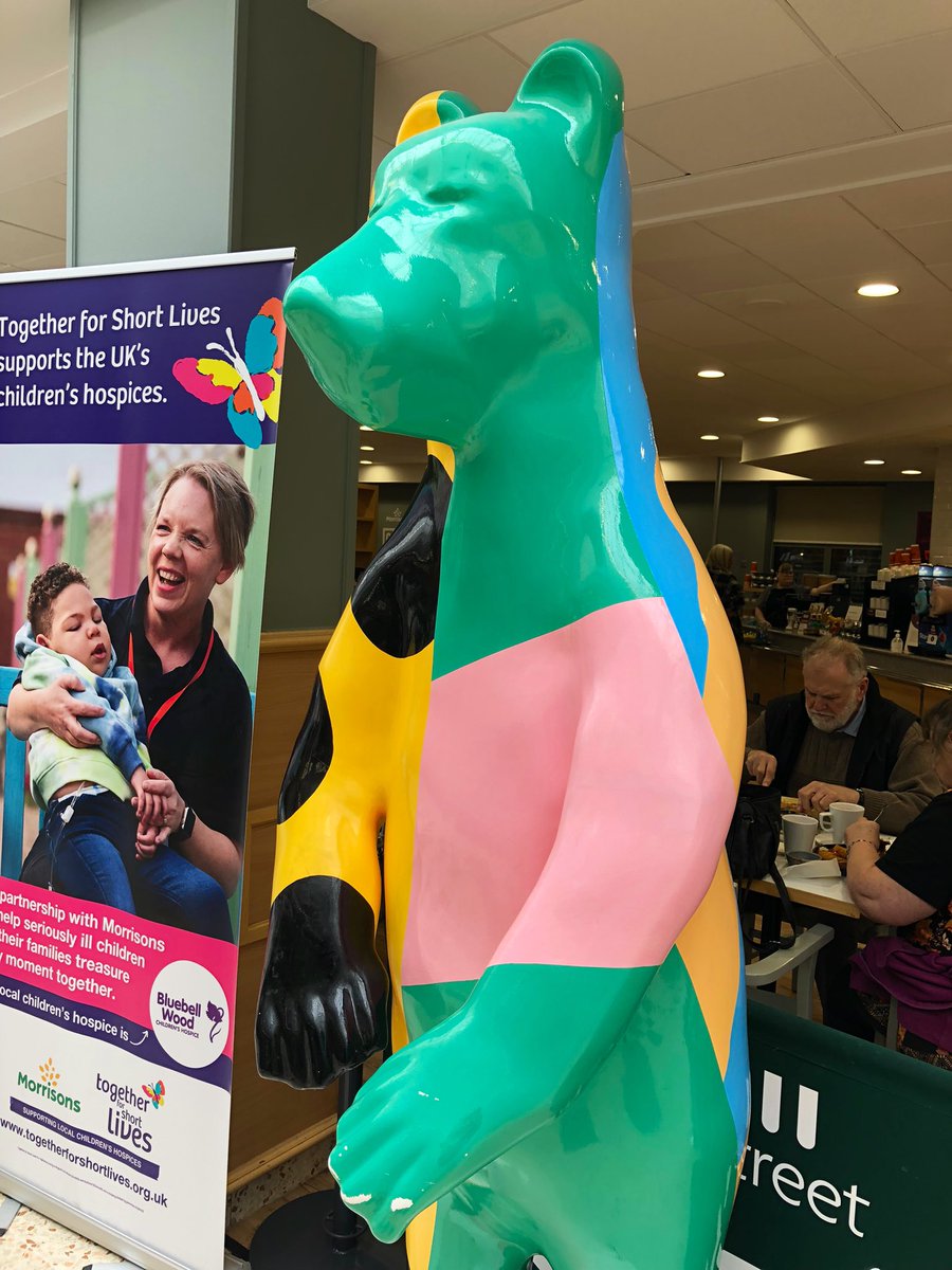 steelcitysnaps's tweet photo. Yesterday I unexpectedly bumped into an old friend! “Loose Ends” was a 2021 @BearsofSheff created by @andy_welland 🐻 It was sponsored by @Morrisons and is now on display in their Ecclesfield store 👍 @SheffChildrens #BearsOfSheffield #Sheffield https://t.co/cWOS3ZvBFb