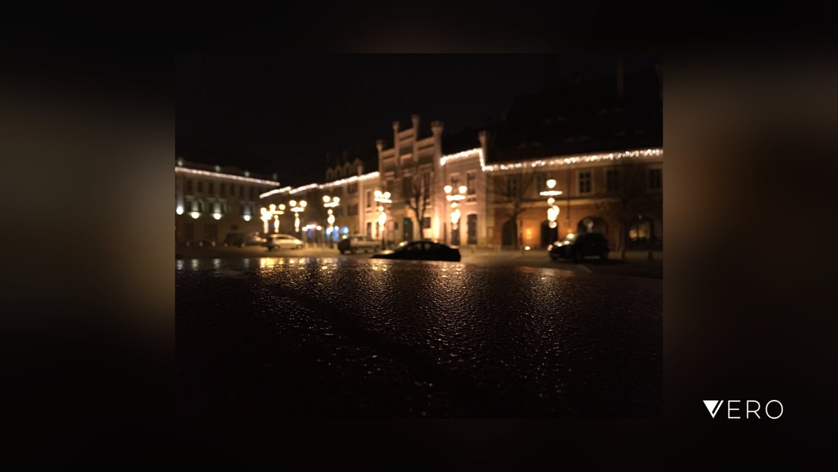 SuzaniK's tweet photo. Let the rain soothe your soul #Reflection #Architecture #Outdoors #Night #worthafollow #OnVeroFirst #OnlyOnVero #photography #art #reflections #wanderlust #pictastravel #pictasstreet #streetphotographers #architectur… https://t.co/XJf9GlFFWX https://t.co/6rJrmC1nOd