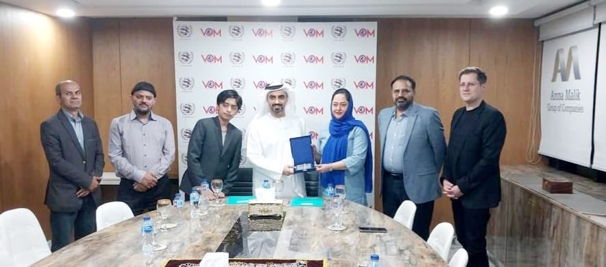 MOU Signing Ceremony between InvoiceMate and Matrix Global on Blockchain , Desiverse and Nichtech on Metaverse with the aim for Digital Transformation for Pakistan ⁦<a href="/TheFeelogical/">Muhammad Salman Anjum</a>⁩ ⁦⁦<a href="/JimmyWinSV/">J Win</a>⁩ ⁦@MateInvoice⁩