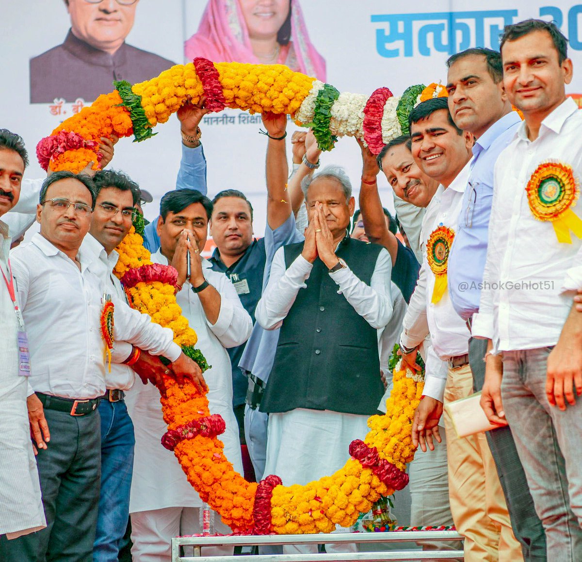 Ashok Gehlot tweet media