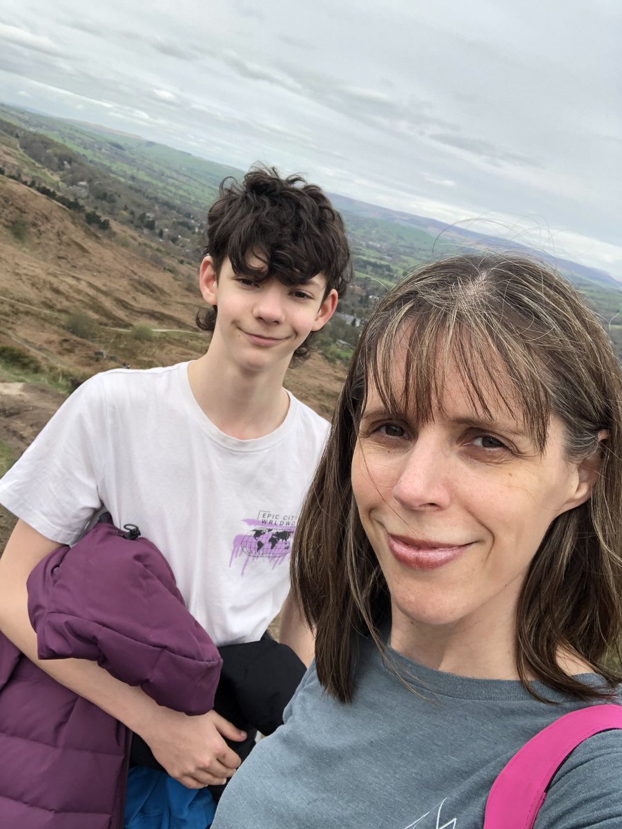 hip2trek_emma's tweet image. Happy place - OUTSIDE!!! No buzzing, humming or nice highlander from the stones trying to take me back to 1700’s! #getoutside #osmaps #12apostles 🥾