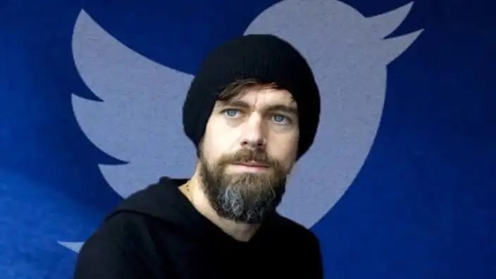 Twitter kurucusu ve eski CEO'su Jack Dorsey'in yeni platformu 'Bluesky' açıldı. Dorsey, Bluesky ile sosyal medyada daha fazla inovasyon ve çeşitlilik yaratmayı hedeflediğini belirtmişti. #pazar #Kizilcikserbeti #medya #inovasyon