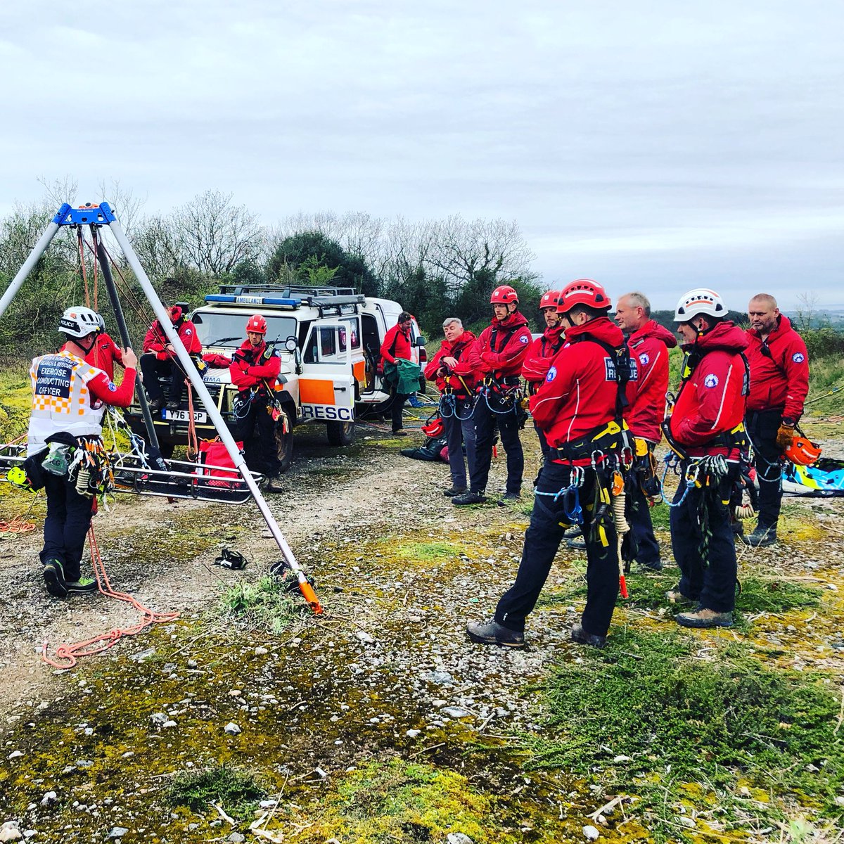 Training with the Vortex today; placement, rigging and vectors! Thanks to @mendipactivitycentre for the venue. #cliffrescue #technicalrescue #roperescue #searchandrescue @clivecops