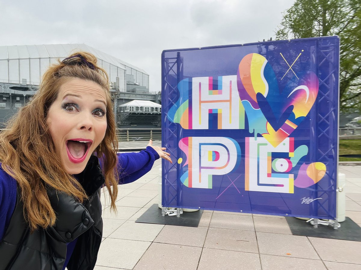 traceybwilson's tweet photo. A day of HOPE! Celebrating progress for #PancreaticCancer research!
Almost Walk Time!
#icheerforyou @lustgartenfdn #PCWALK π https://t.co/aFGoaelhKx