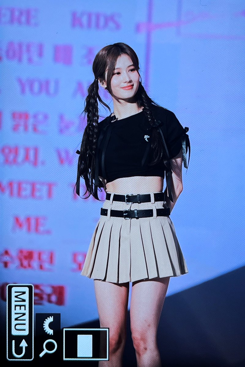 230416 
#트와이스 #사나 #TWICE #SANA